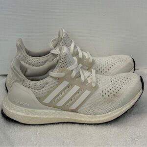 Adidas Ultraboost Women’s 5.5